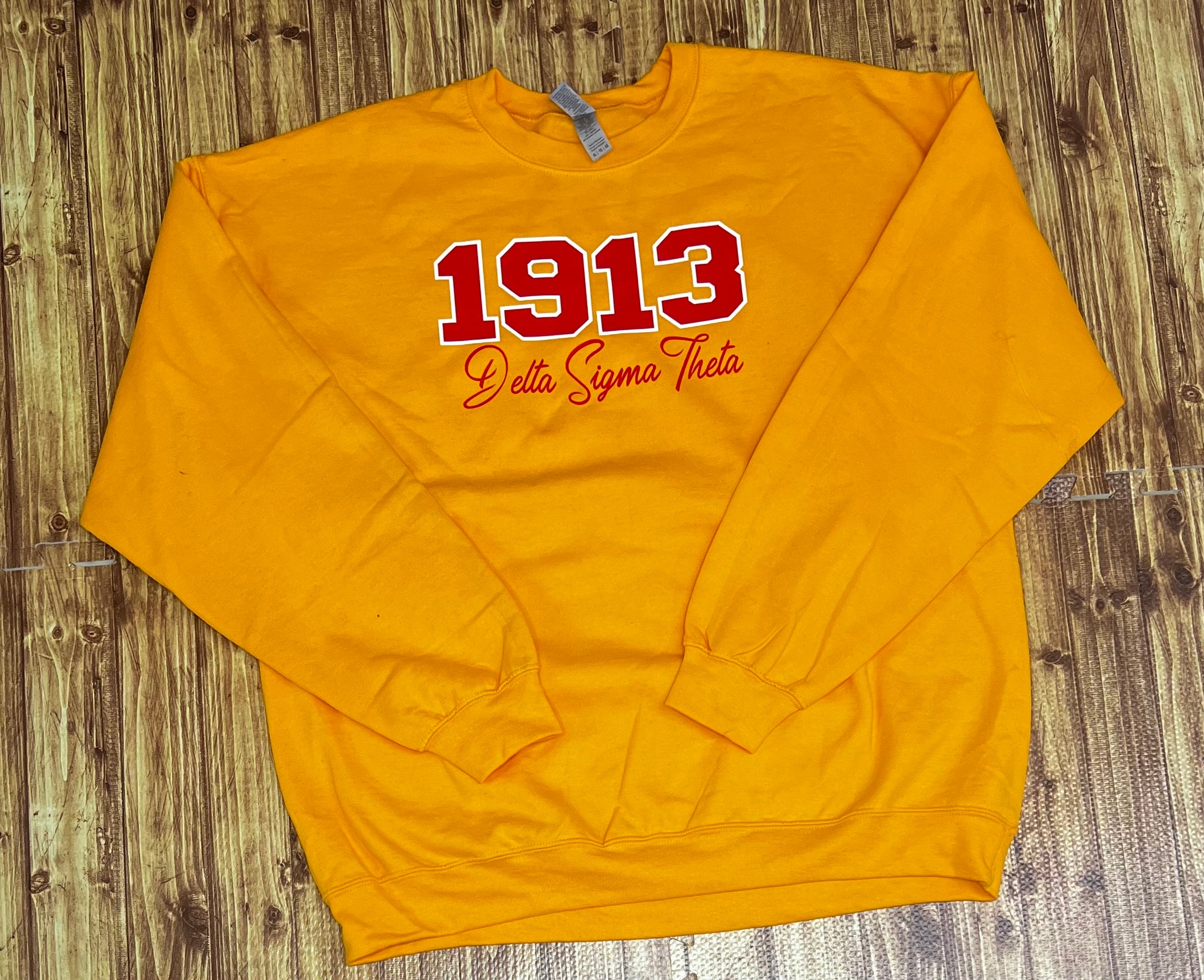 DST 1913 Sweatshirt with Red and White Design.