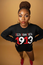 Load image into Gallery viewer, DST Yarn Embroidery sweatshirt
